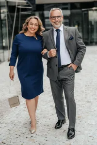 Dámské šaty EVELINA