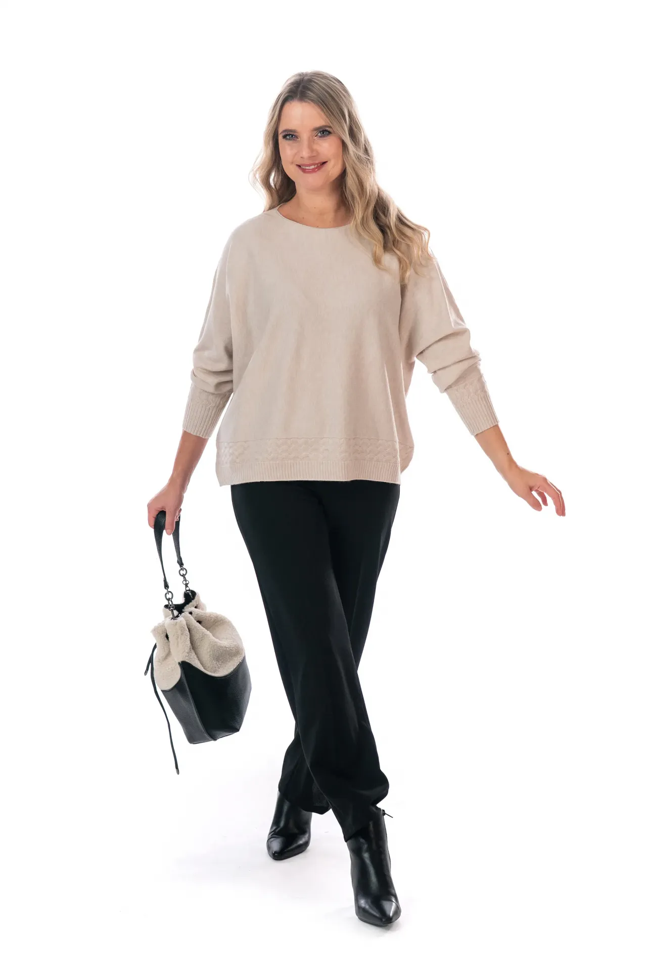 Dámský svetřík PRIYANKA