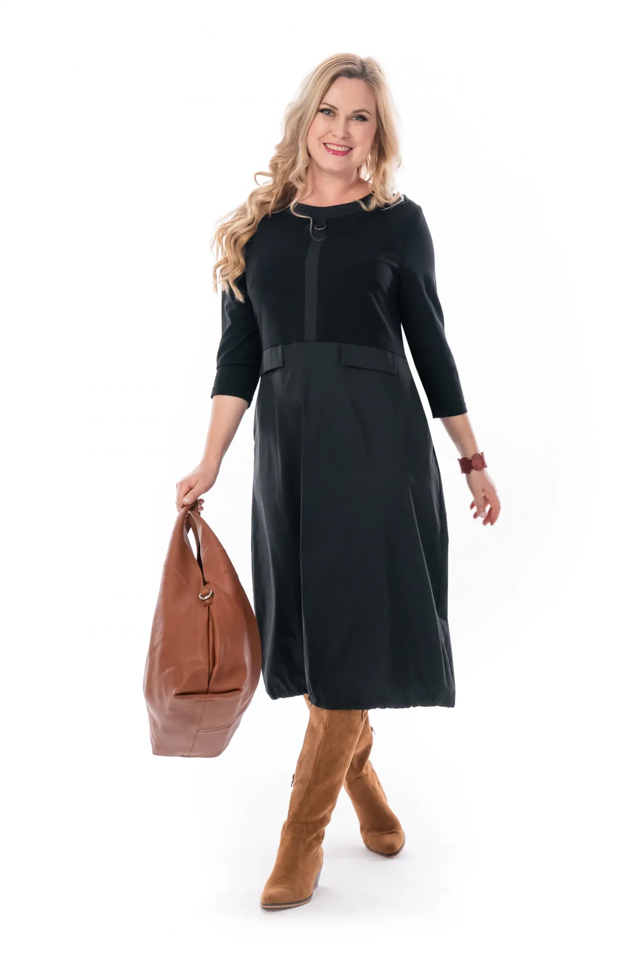 Dámské šaty ELGETA